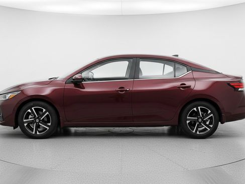 Used 2025 Nissan Sentra SV FWD image 5