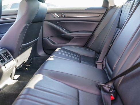 Used 2022 Honda Accord EX-L image 17