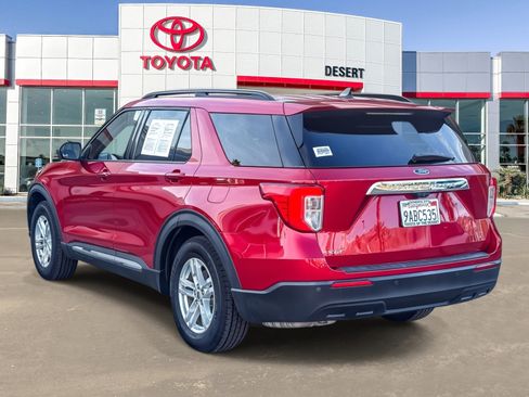 Used 2022 Ford Explorer XLT image 5