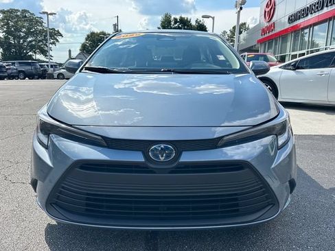 Used 2025 Toyota Corolla LE FWD image 8