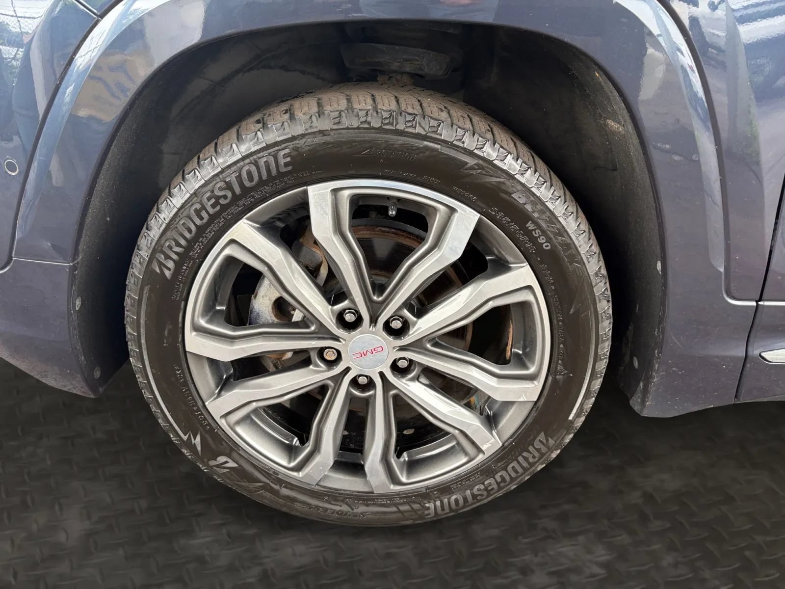 Used 2019 GMC Terrain Denali w/ GMC Pro Grade Package AWD/4WD image 36