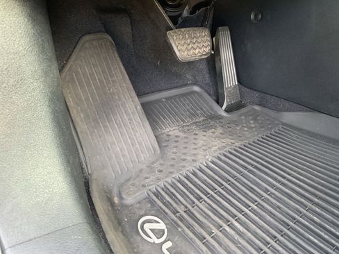 Certified 2021 Lexus RX 350L Luxury image 17