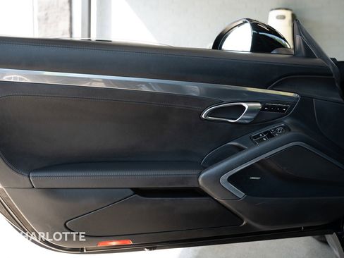 Used 2014 Porsche 911 Turbo AWD/4WD image 19