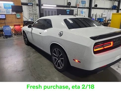 Used 2023 Dodge Challenger R/T image 2