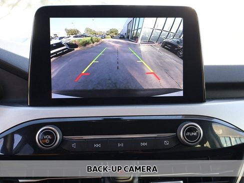 Used 2022 Ford Escape SE w/ Convenience Package image 4