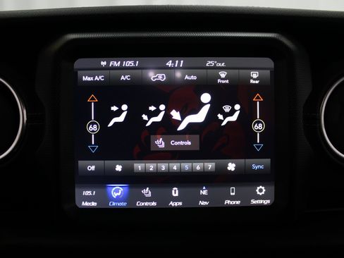 Used 2023 Jeep Wrangler Unlimited Sahara w/ Cold Weather Group image 45