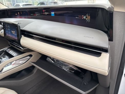 Used 2024 Lincoln Nautilus Premier w/ Equipment Group 102A image 46