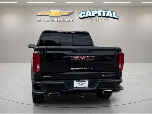 Used 2020 GMC Sierra 1500 Denali w/ Denali Ultimate Package AWD/4WD image 4