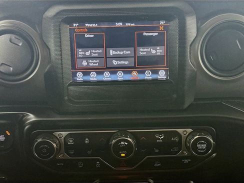 Used 2022 Jeep Wrangler Sport S image 18