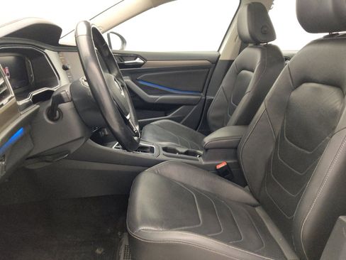 Used 2019 Volkswagen Jetta SEL Premium FWD image 17