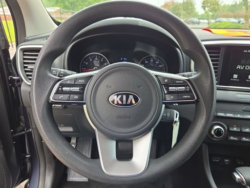 Used 2020 Kia Sportage LX FWD image 24
