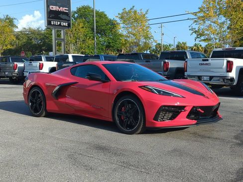 Used 2024 Chevrolet Corvette Stingray Preferred Cpe w/ Z51 Performance Package RWD image 7