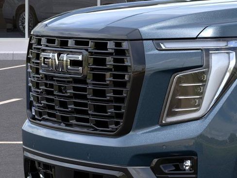 New 2026 GMC Yukon Denali Ultimate AWD/4WD image 13