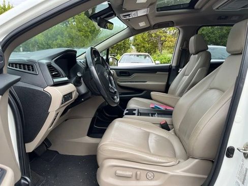 Used 2019 Honda Odyssey EX-L image 4