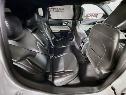 Used 2023 Jeep Compass Limited w/ Sun and Sound Group AWD/4WD image 29