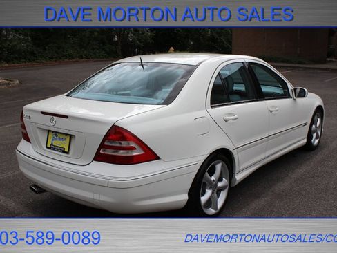 Used 2006 Mercedes-Benz C 230 Sedan image 4