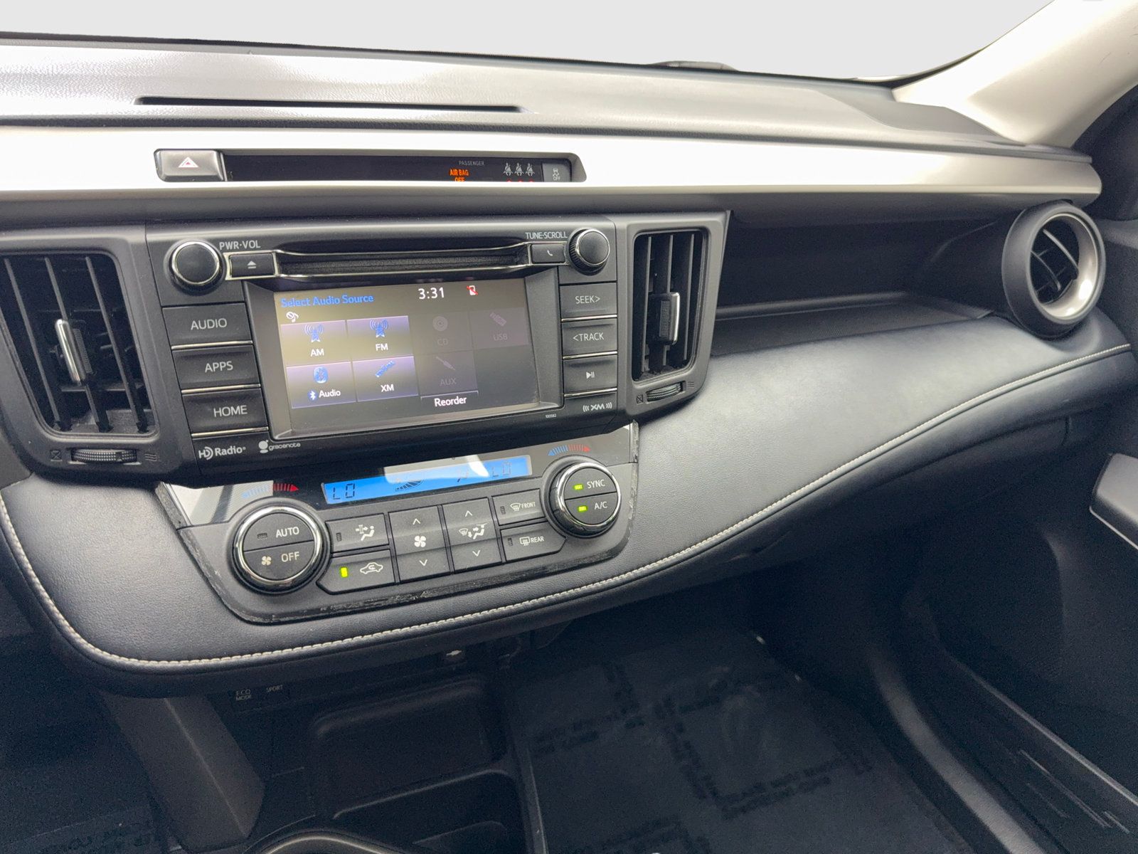 Used 2017 Toyota RAV4 XLE w/ Plus Special Value Package AWD/4WD image 24