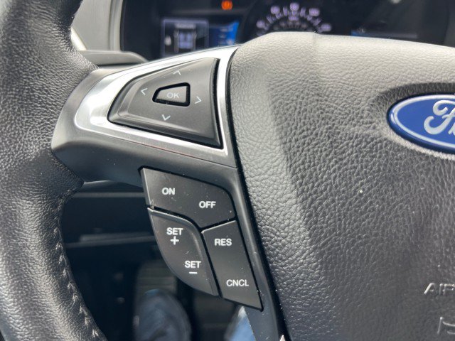 Used 2022 Ford Edge SEL w/ Sport Appearance Package AWD/4WD image 17