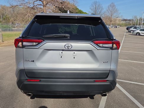 Used 2024 Toyota RAV4 XLE image 4