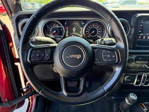 Used 2021 Jeep Wrangler Unlimited Sport AWD/4WD image 15