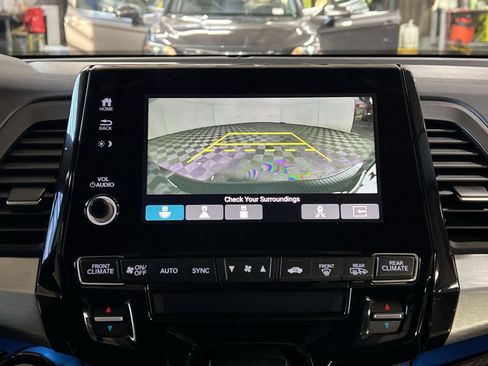 Used 2022 Honda Odyssey Touring image 19