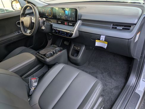 New 2026 Hyundai Ioniq 5 SEL image 8
