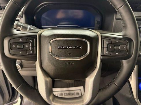 Used 2023 GMC Yukon Denali image 12