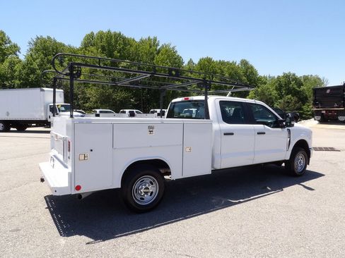 Used 2023 Ford F250 XL w/ XL Chrome Package AWD/4WD image 8