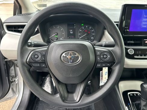 Used 2024 Toyota Corolla LE FWD image 23