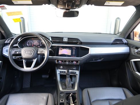Used 2020 Audi Q3 2.0T Premium Plus AWD/4WD image 16