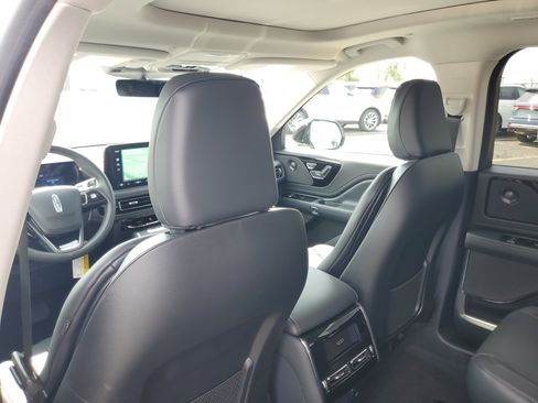 New 2027 Lincoln Aviator Reserve AWD/4WD image 23