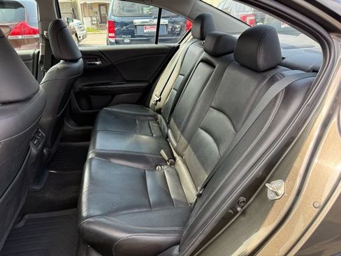 Used 2015 Honda Accord EX-L image 11