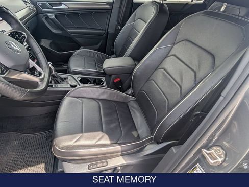 Used 2022 Volkswagen Tiguan SEL R-Line AWD/4WD image 14