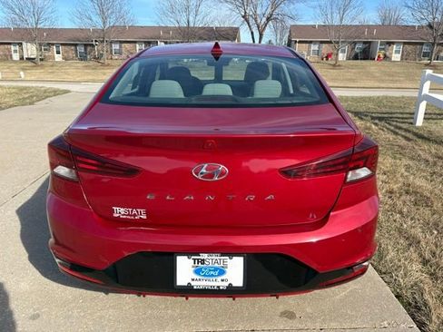 Used 2019 Hyundai Elantra SEL image 5
