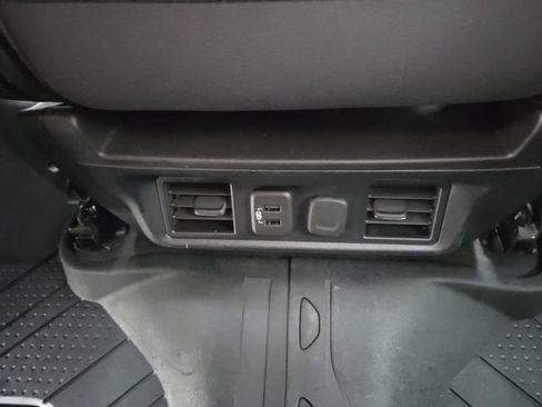 Used 2019 Chevrolet Silverado 1500 LT w/ True North Edition AWD/4WD image 15