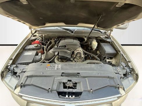 Used 2014 Chevrolet Tahoe LTZ image 33