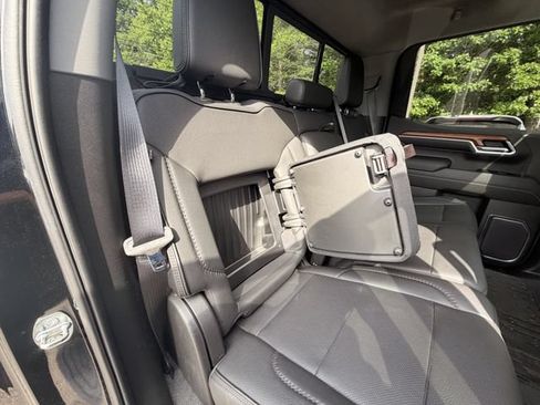 Used 2022 GMC Sierra 1500 Denali AWD/4WD image 12