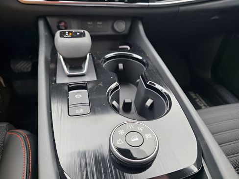 New 2026 Nissan Rogue SV AWD/4WD image 31