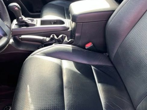 Used 2021 Toyota Tacoma TRD Sport w/ TRD Premium Sport Package AWD/4WD image 13