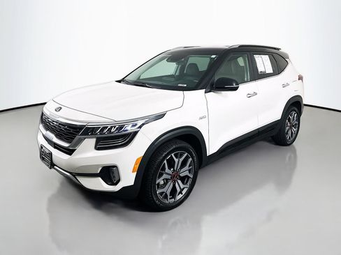 Used 2021 Kia Seltos SX AWD/4WD image 3