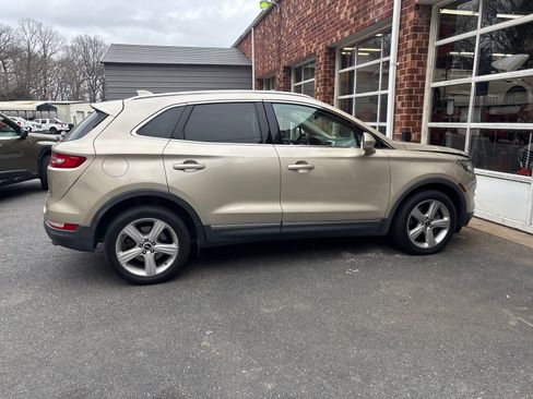 Used 2017 Lincoln MKC Premiere image 7