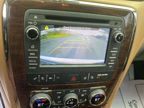 Used 2017 Buick Enclave Leather w/ Trailering Package image 13