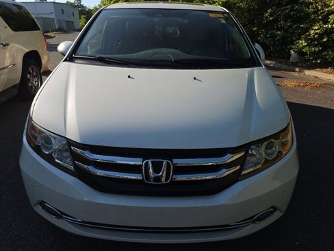 Used 2016 Honda Odyssey Touring Elite image 5