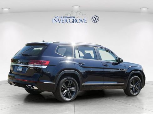 Certified 2022 Volkswagen Atlas SEL R-Line AWD/4WD image 7