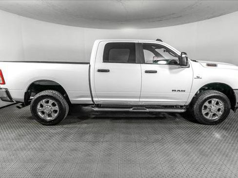 Used 2024 RAM 2500 Big Horn w/ Off Road Package AWD/4WD image 9