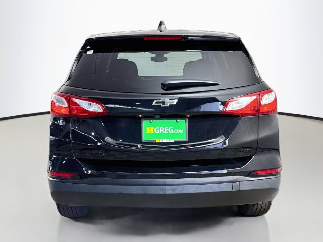 Used 2021 Chevrolet Equinox LS w/ LPO, Blackout Package AWD/4WD image 8