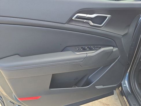 New 2026 Kia Sportage EX image 18