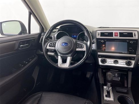 Used 2016 Subaru Legacy 2.5i Limited AWD/4WD image 2
