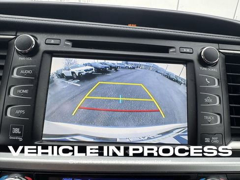 Used 2016 Toyota Highlander Limited Platinum image 22