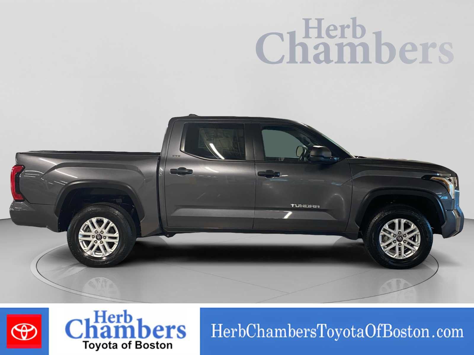 Used 2025 Toyota Tundra SR5 AWD/4WD image 15